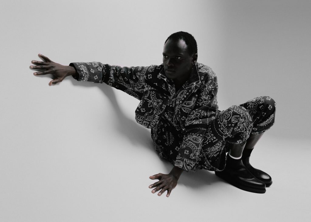 22.005-Alex_Black-22.005-SSENSE-SS22_3-M-Sacai-1-1024x731-1