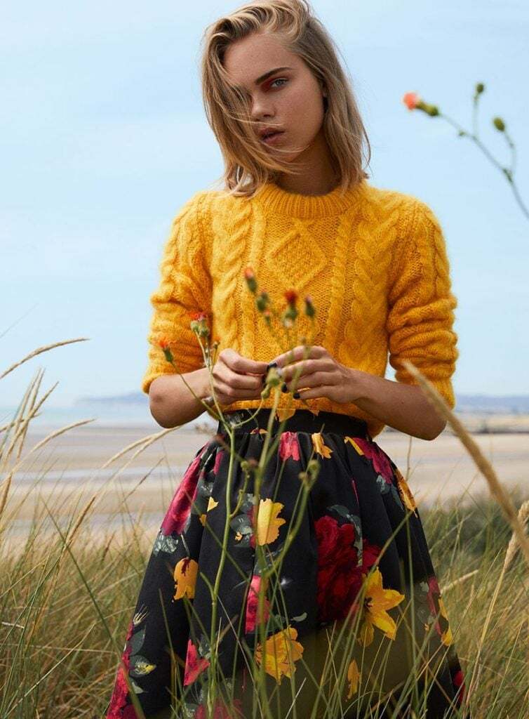 972817-800w-754x1024