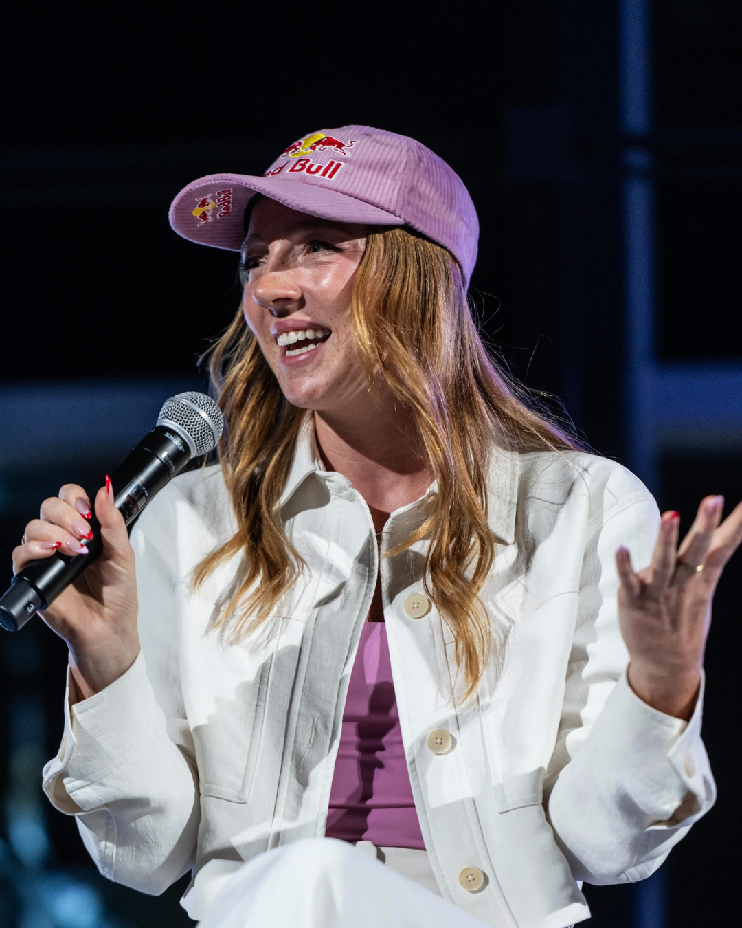 Dulcedo Agent Thomas Houlton & Pro Diver Molly Carlson at Tokyo Red Bull Basement Event