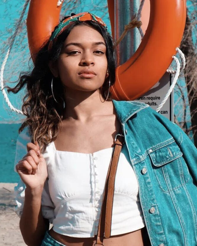 MarieStella-YouTube-68658c399fb7f