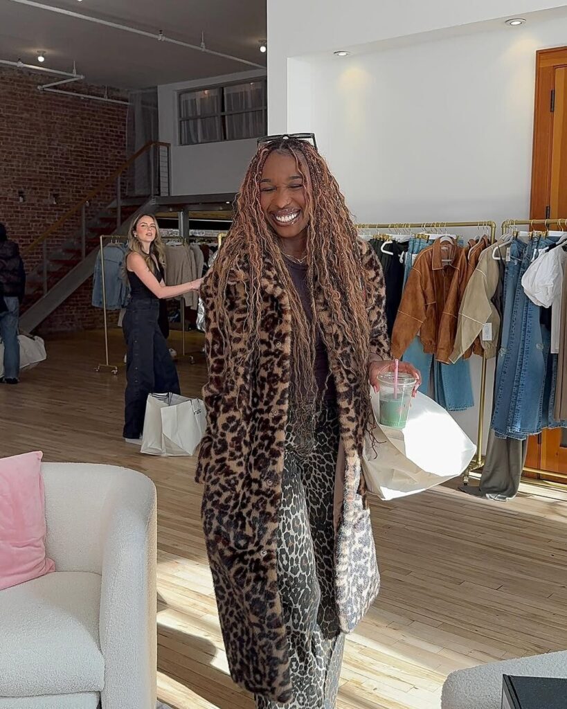 SaveTheVideo.App_476440681_18483287941014020_916722286821948449_n-819x1024