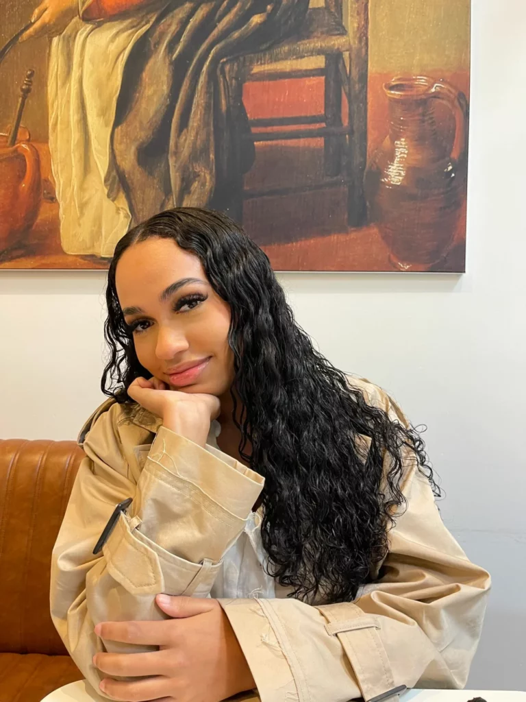 bella-greenlee-768x1024