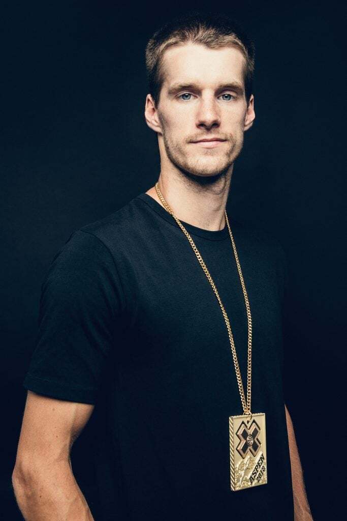 kevin-millet-7919_hd-683x1024