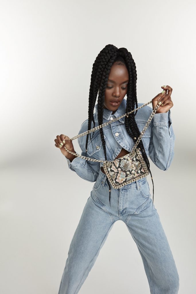 ss22_may_june_hb_greenwaldcollection_minigreen_coralsnake_0690-683x1024