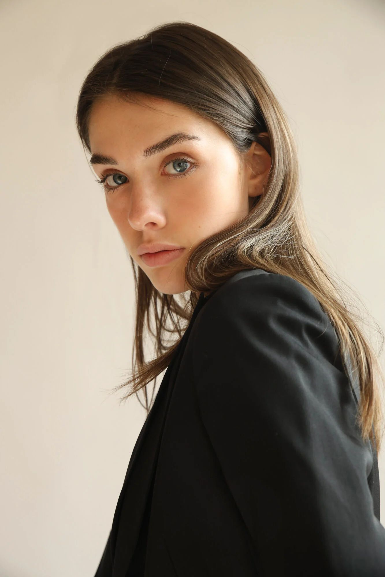 26 cassandre goulet main book