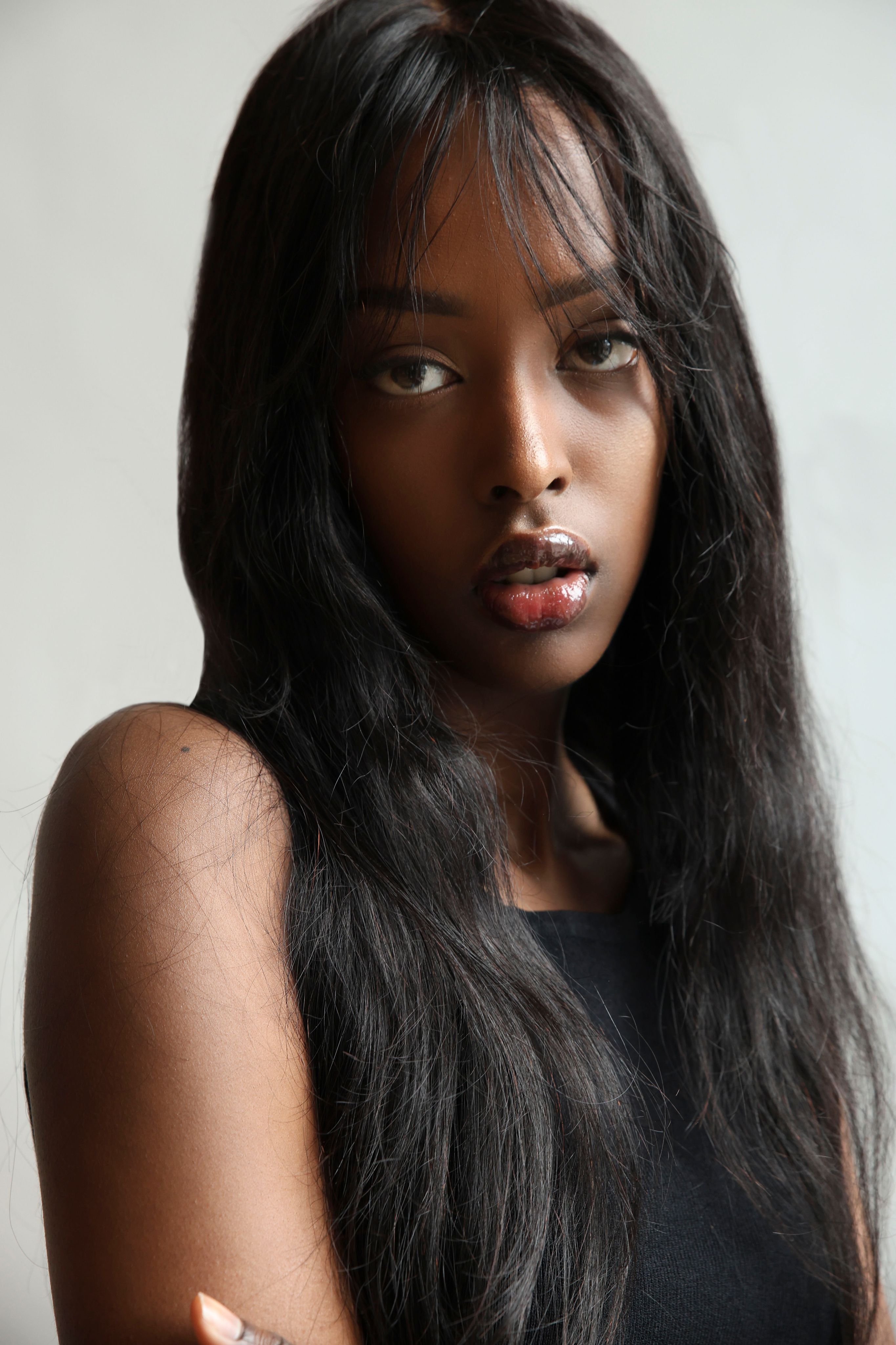 9 ariella irebe main
