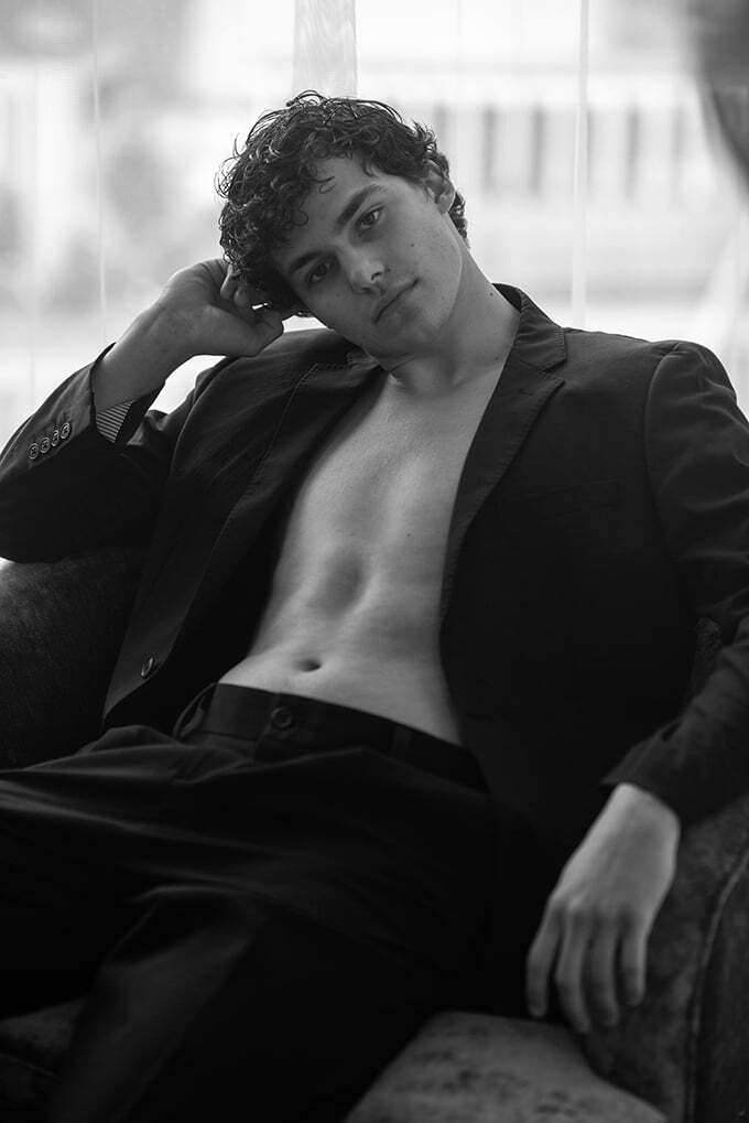 CHRISTOPHER-31