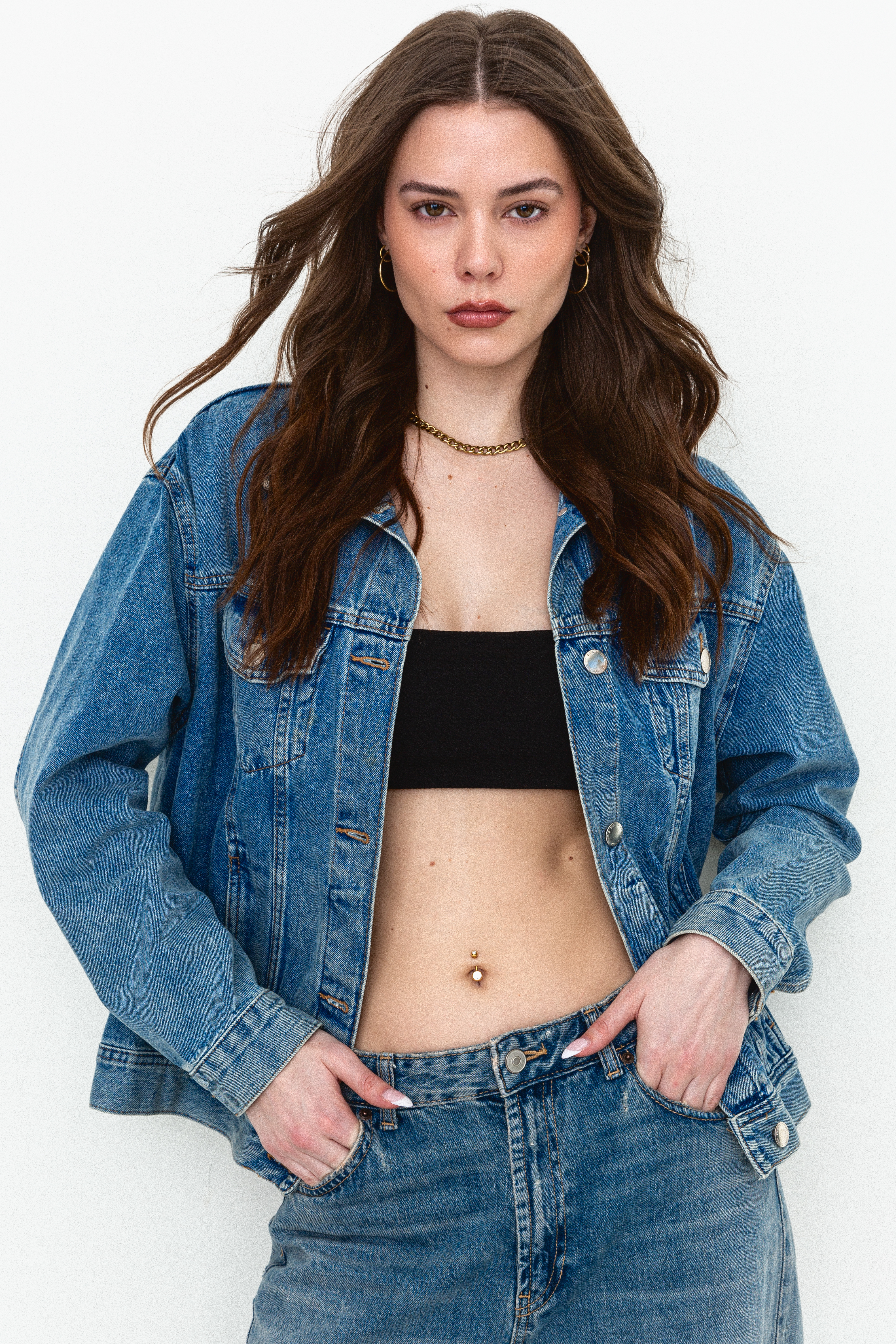 Emma Finchx Luis4891