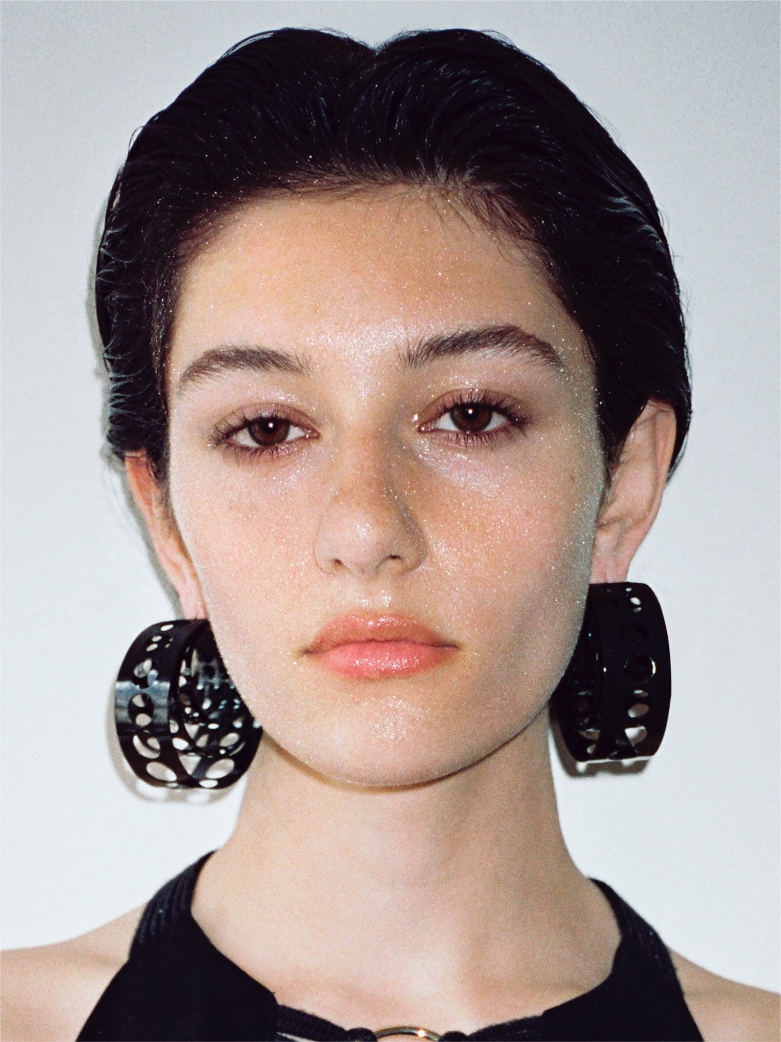 Facetune_14-05-2023-12-24-53