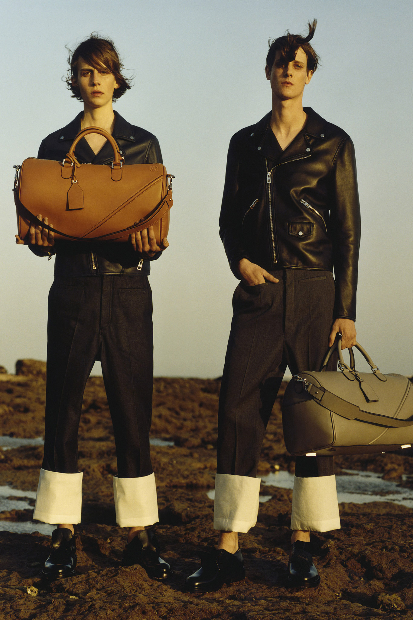 Loewe-011-1366.1366x2048-2-687802a0d4838.jpg