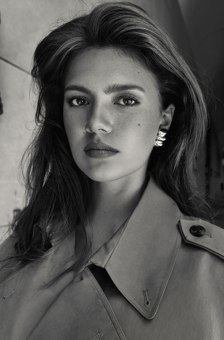 Mary Annax Anastasia Headshot