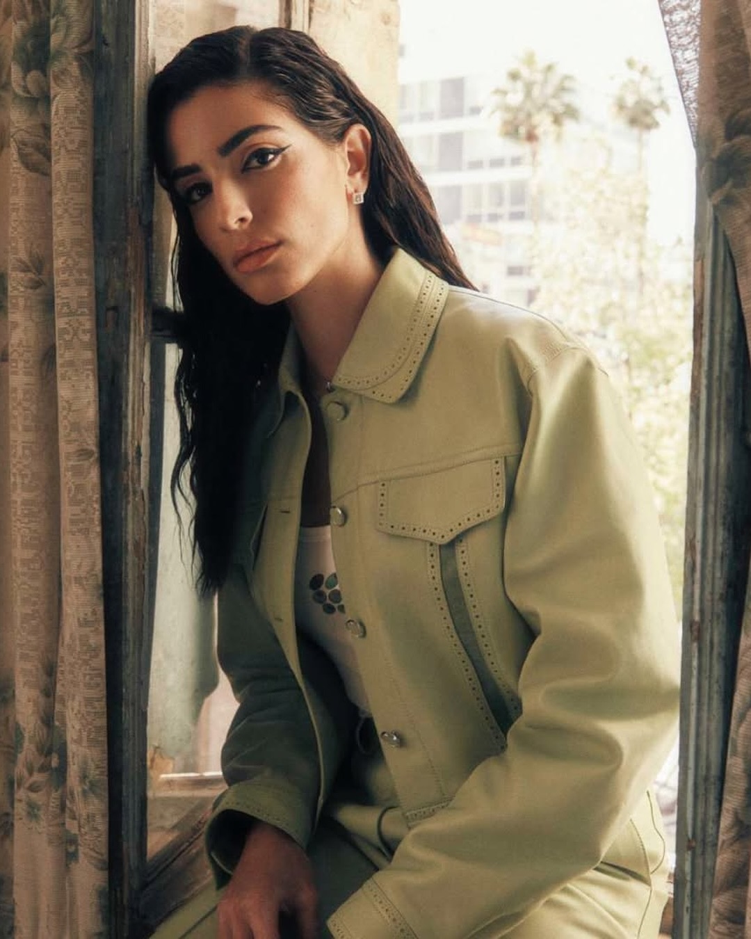 SAJA for voguearabia by mazenabusrour Head of Editorial Content mrarnaut Creative Director t 1 copy