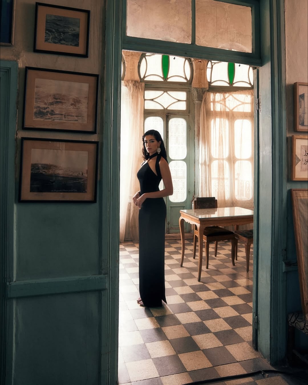 SAJA for voguearabia by mazenabusrour Head of Editorial Content mrarnaut Creative Director t 5