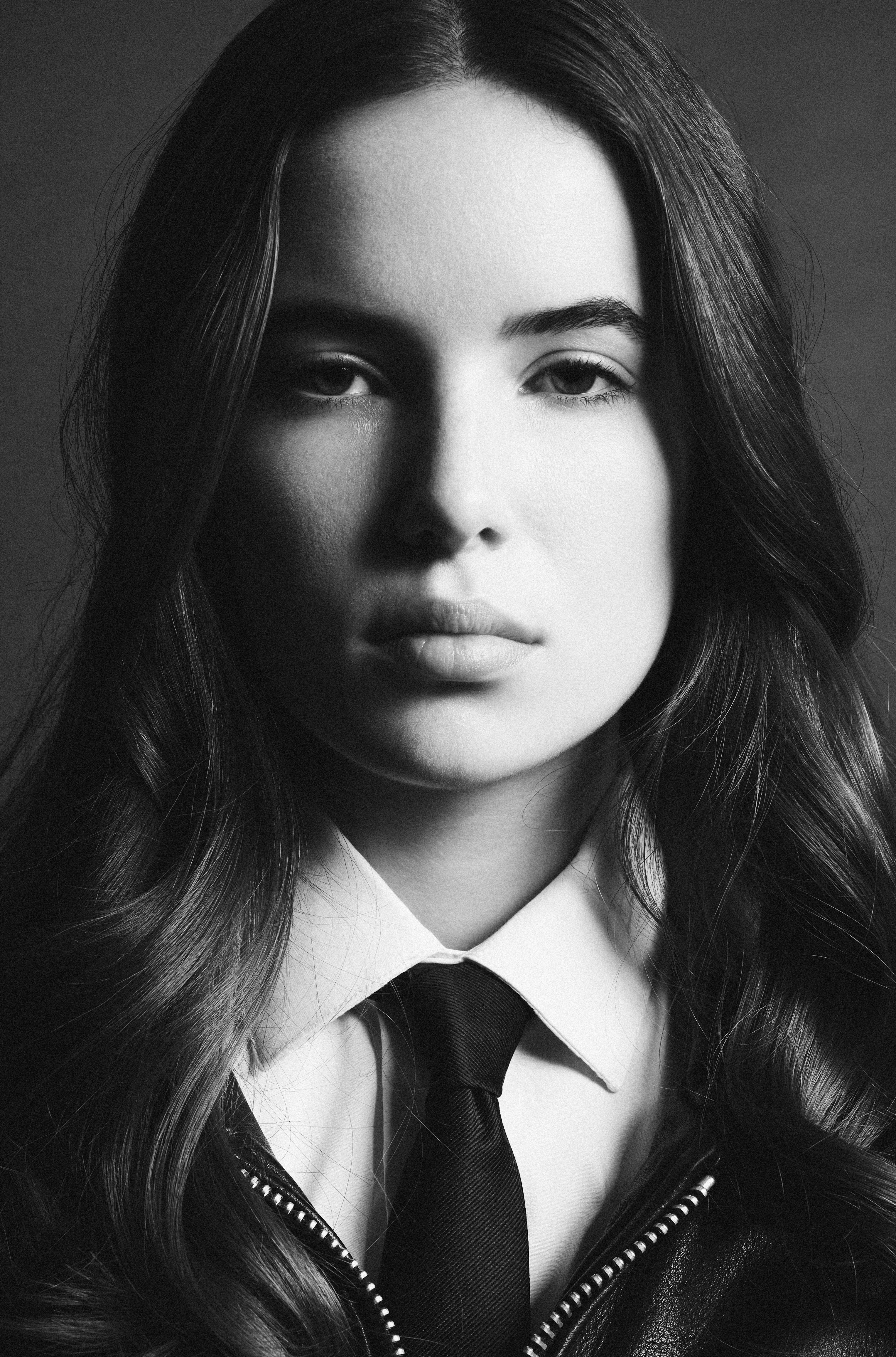 Sydneyx Christian E34778 crop