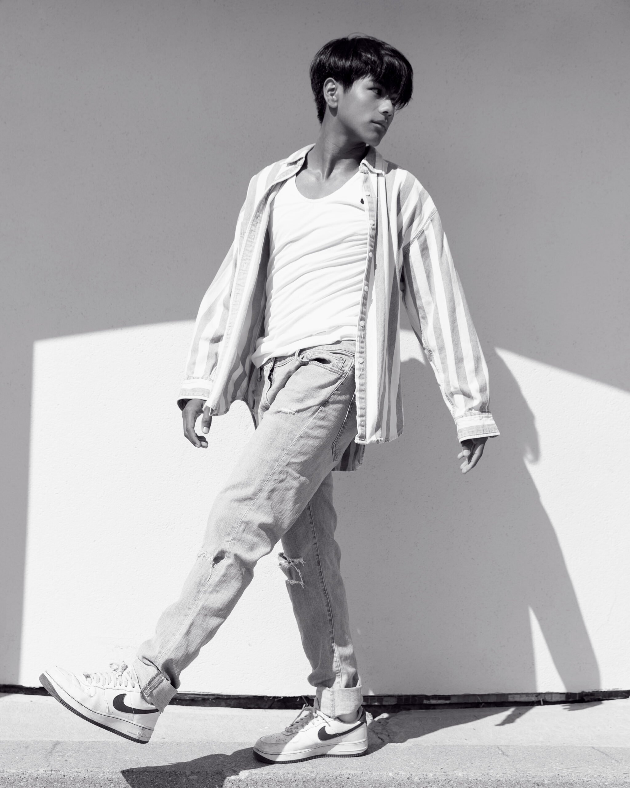 ULI7976_bnw_flip-scaled