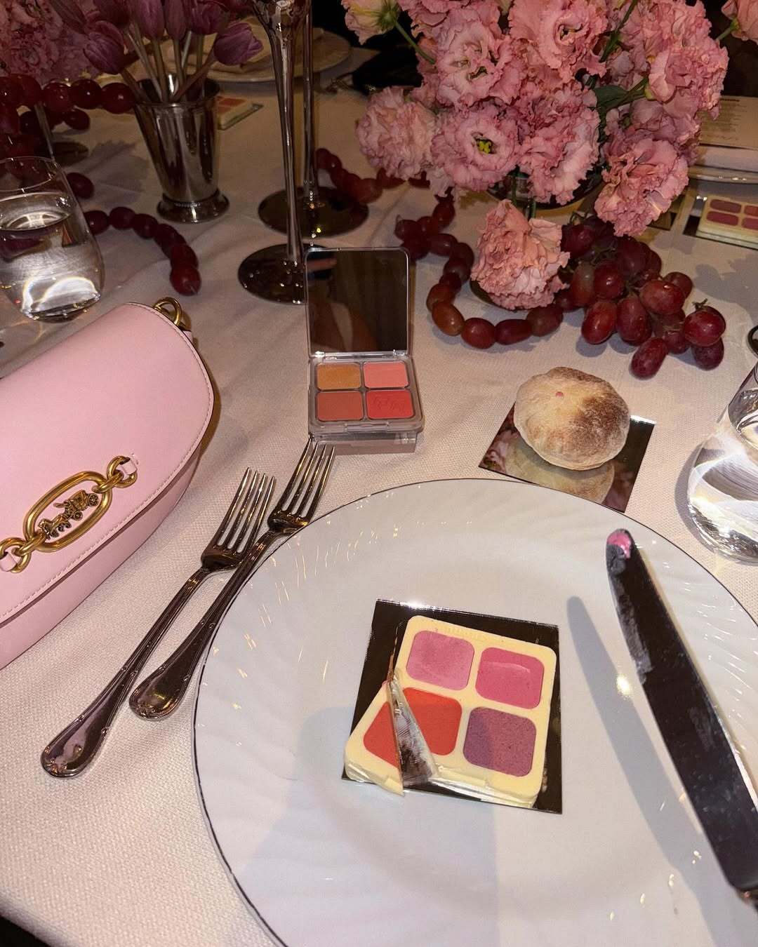 Warning happily suffering from blush blindness the new hudabeauty blushes are unreal Suc 2