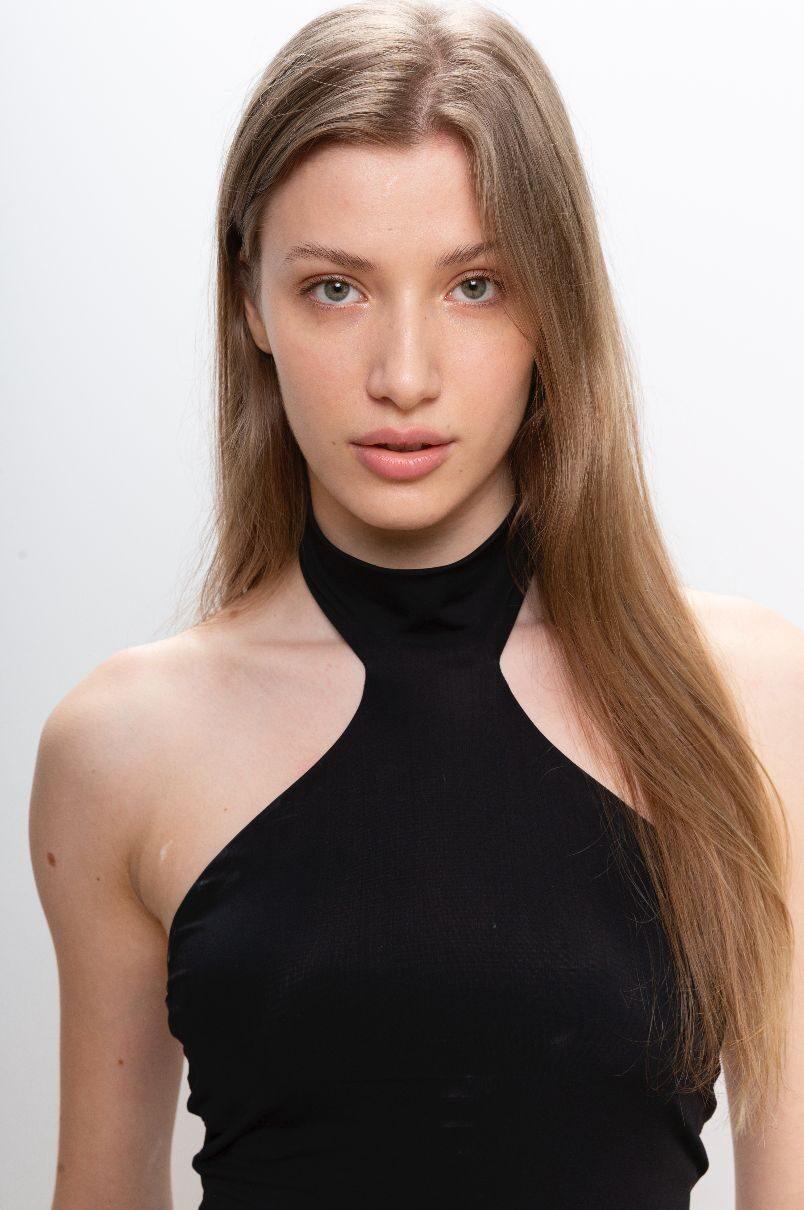 amelia-g-1754602128-689a3869d44d5.jpg