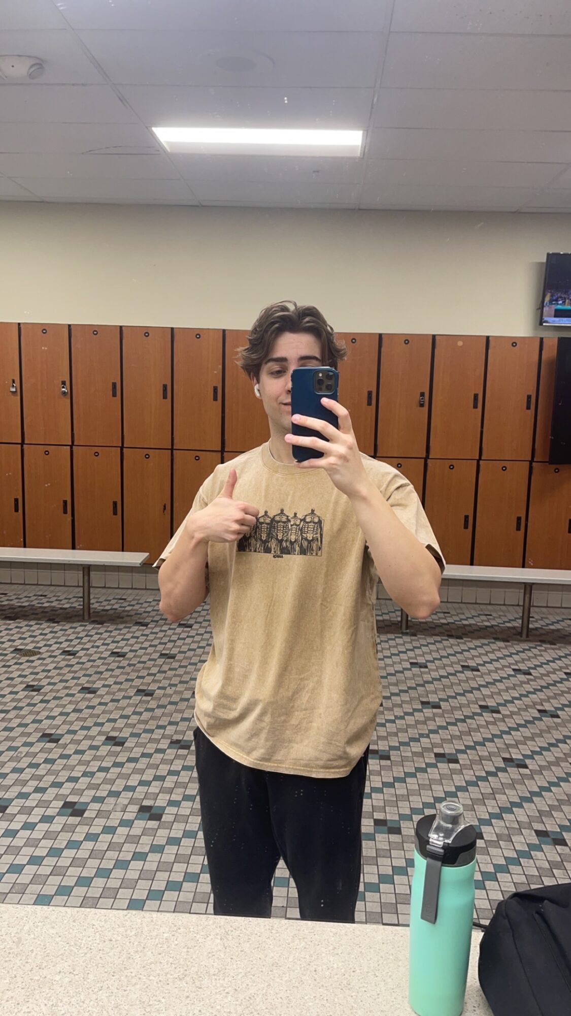 bushszn-1716828380-687fdb31315d4.jpg