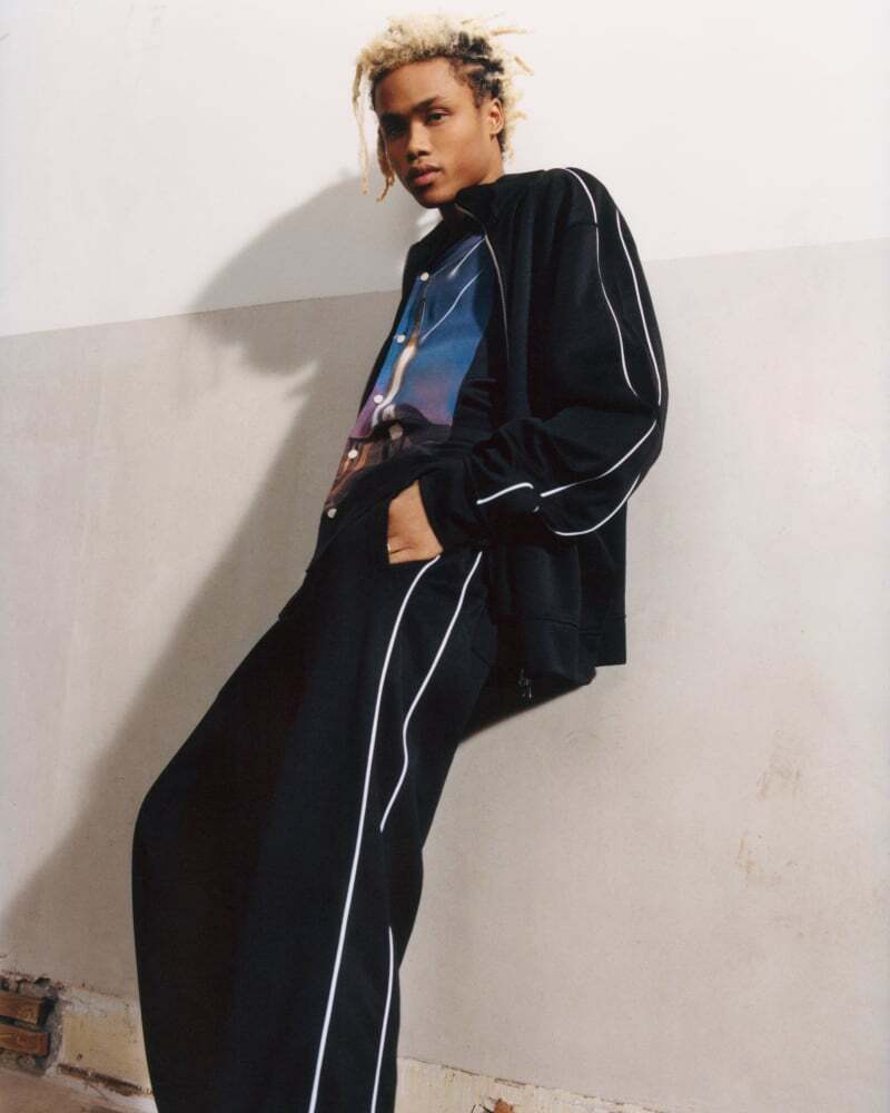 large-1645703509-53511026a53f9d08459c08fc480b1541-1